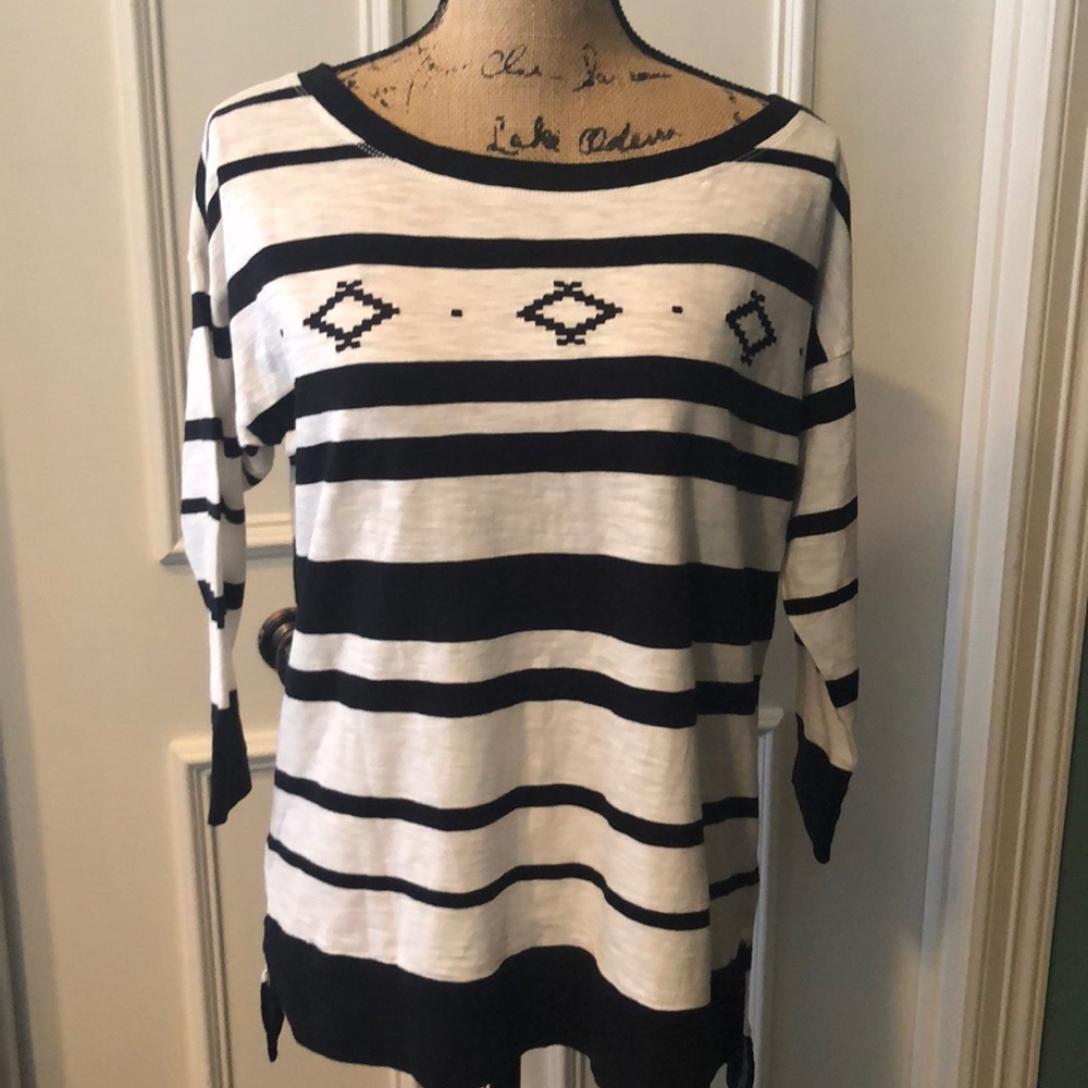 Lauren Jeans Co.  black and cream top